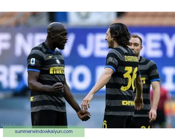 热那亚转会策略分析：球队在冬季窗口中展现持续提升的引援效力